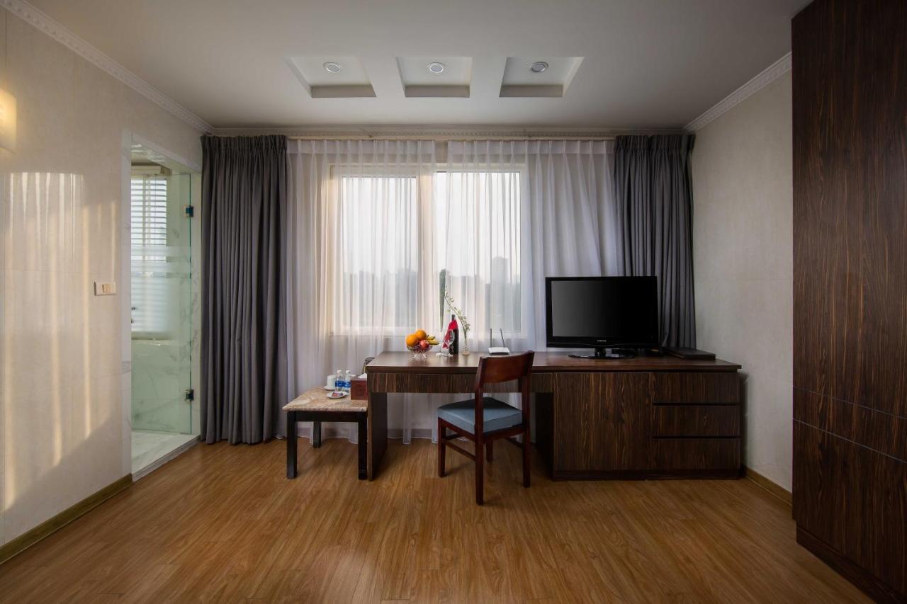 Danly Hotel Hanoi Exterior photo